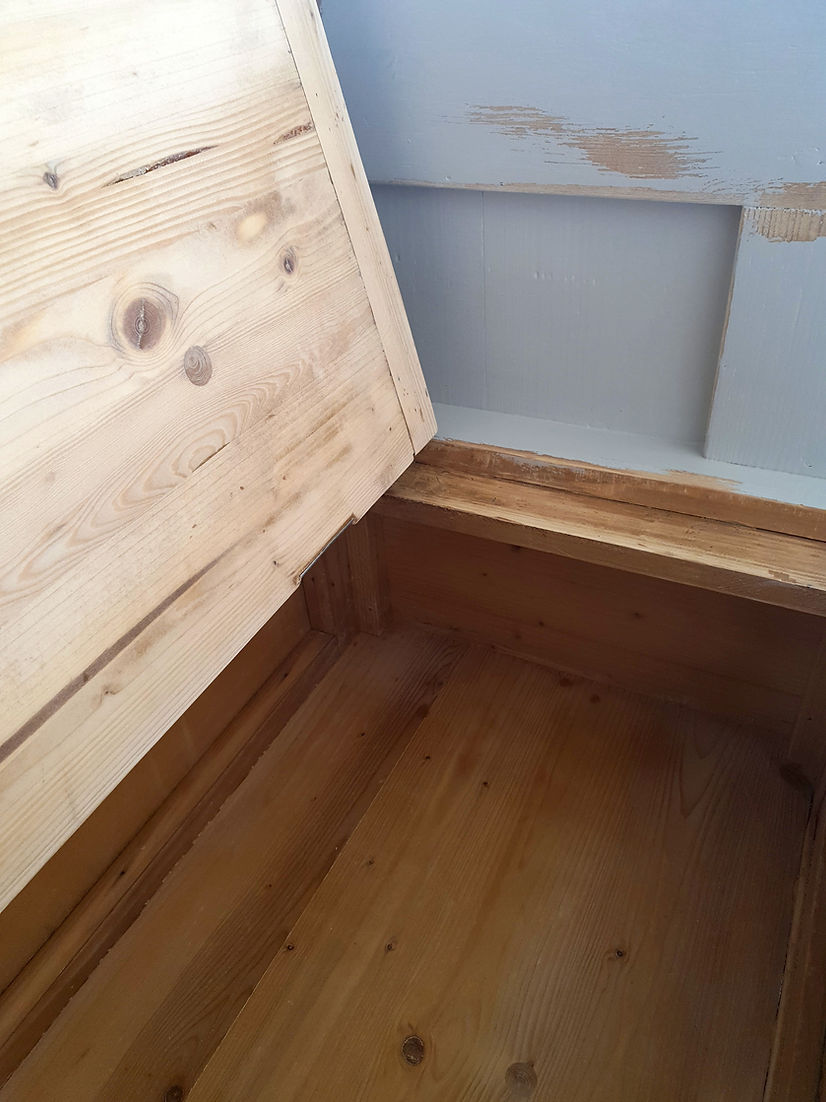 Antique Monks Bench Shabby Chic - LRBinteriors