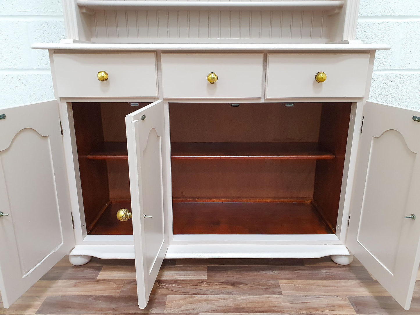 Welsh Farmhouse Dresser - LRBinteriors