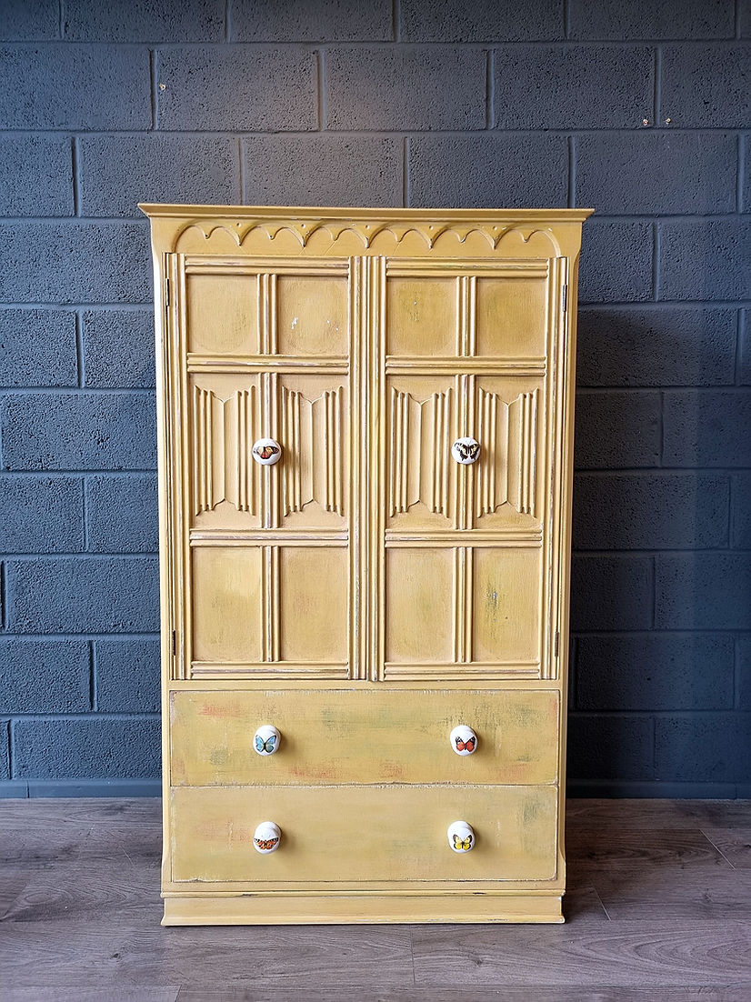 Vintage Yellow Housekeepers Cupboard Pantry Kitchen Dresser - LRBinteriors