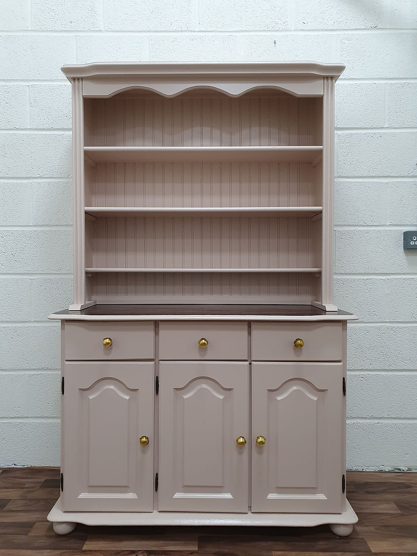 Welsh Farmhouse Dresser - LRBinteriors