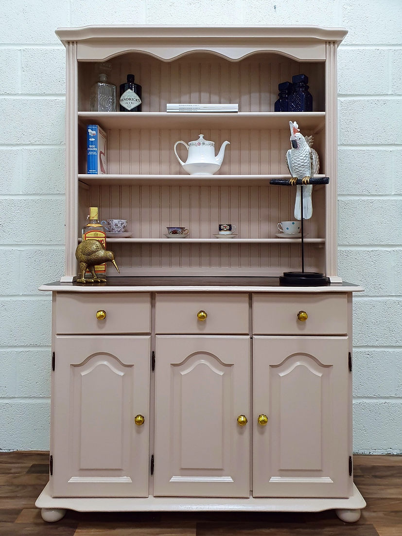 Welsh Farmhouse Dresser - LRBinteriors