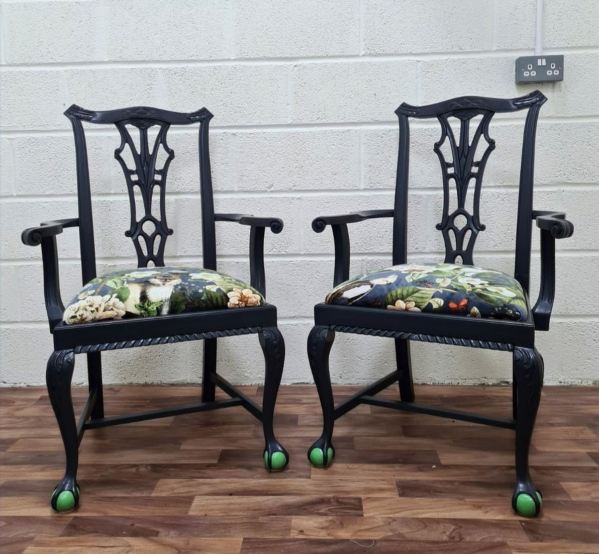 Pair Dining Carver Arm Chairs - LRBinteriors