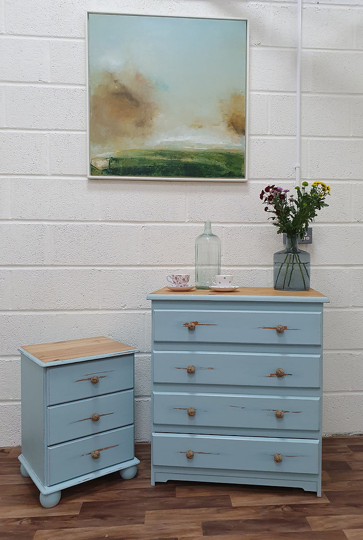 Chest of Drawers and Bedside Table Set Shabby Chic - LRBinteriors