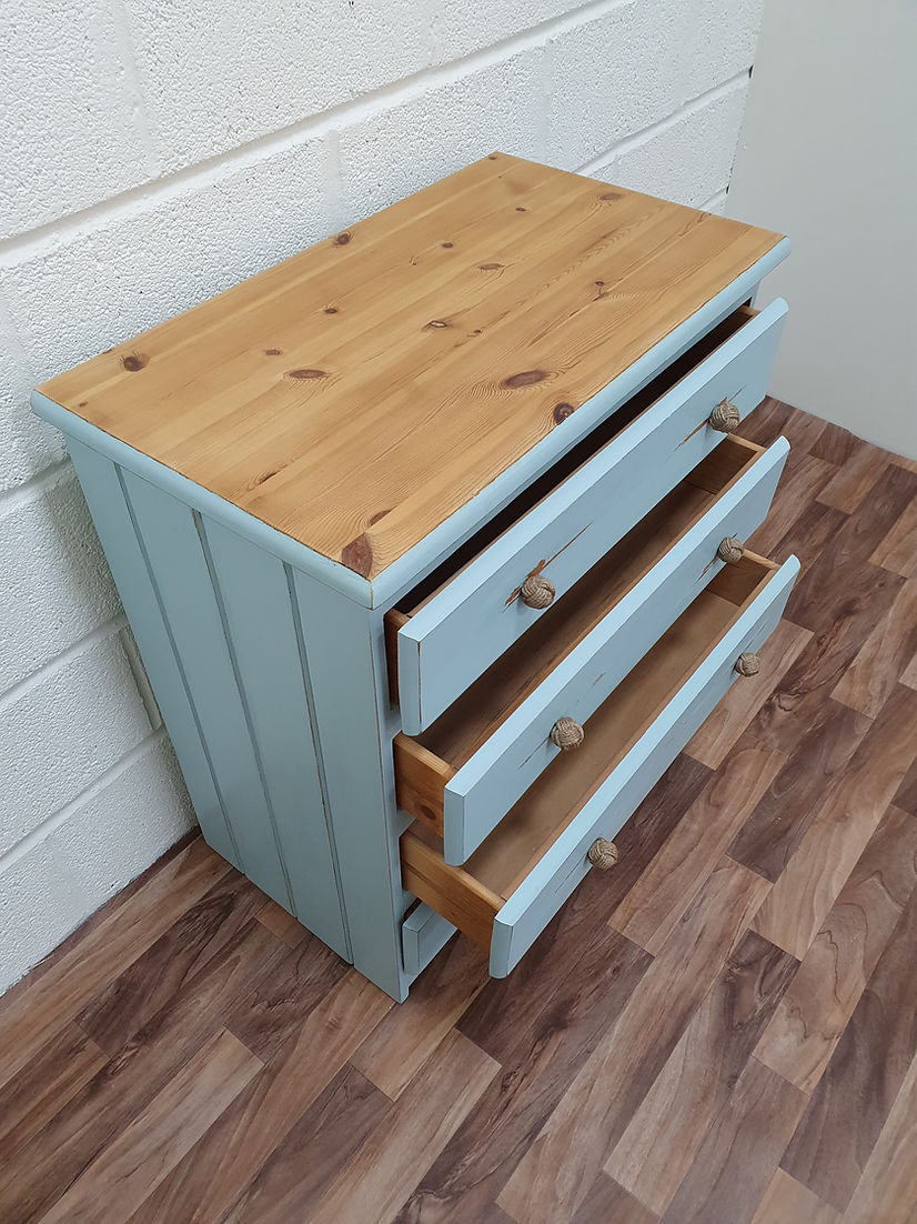 Chest of Drawers and Bedside Table Set Shabby Chic - LRBinteriors