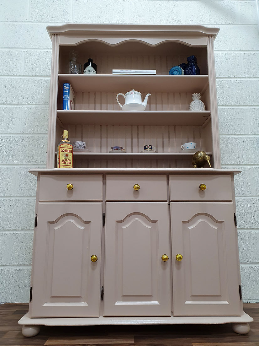 Welsh Farmhouse Dresser - LRBinteriors