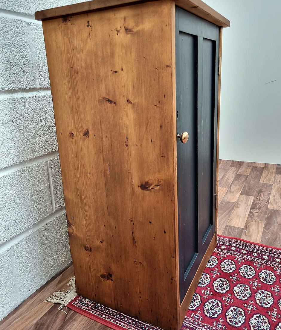 Antique Victorian Pine Tall Pot Housekeepers Linen Shoe Cupboard - LRBinteriors