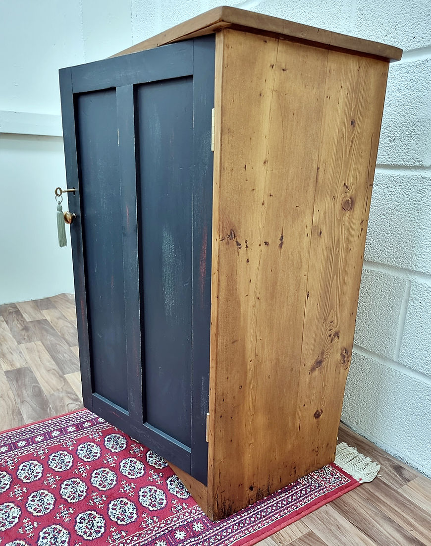 Antique Victorian Pine Tall Pot Housekeepers Linen Shoe Cupboard - LRBinteriors