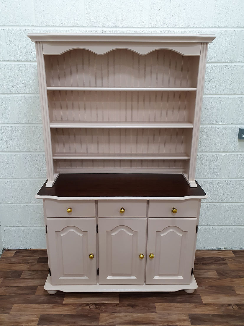 Welsh Farmhouse Dresser - LRBinteriors