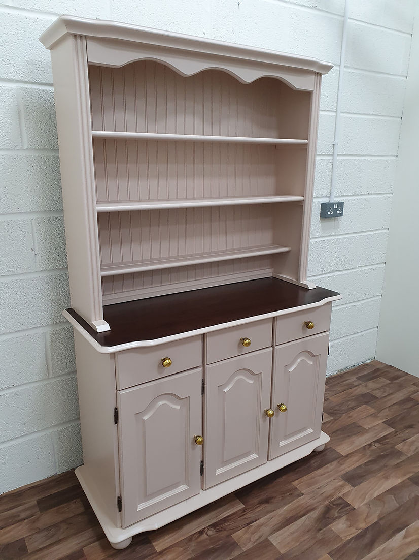 Welsh Farmhouse Dresser - LRBinteriors