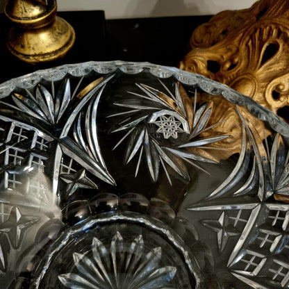 Crystal Cut Lead Glass Pinwheel Fruit Bowl