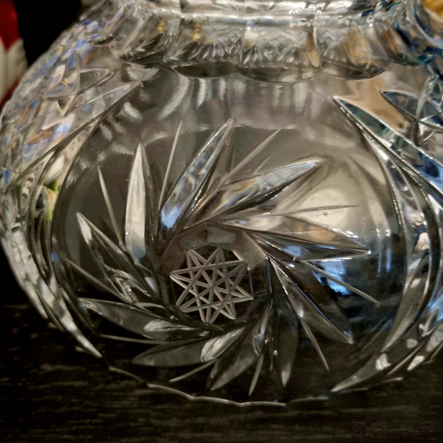 Crystal Cut Lead Glass Pinwheel Fruit Bowl